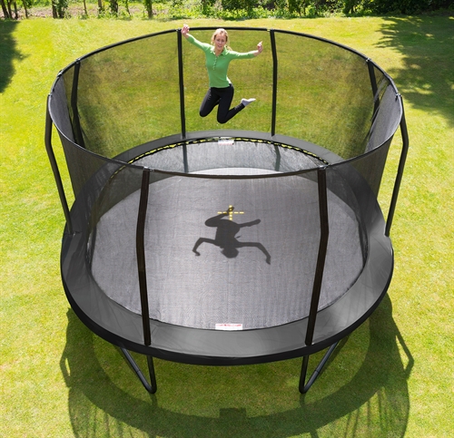 Jumpking Oval Black - 520 x 425 cm